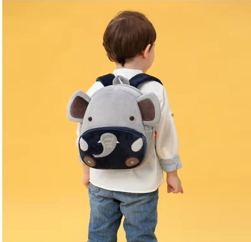 Plecak plecaczek do przedszkola żłobka na wycieczkę pluszowy dziecięcy