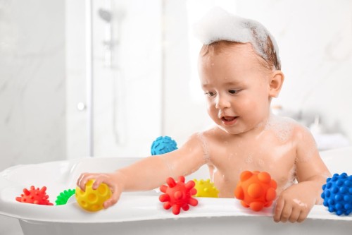 Piłeczki sensoryczne Tullo Sensorki 8 szt. bez dziurek dla niemowląt i dzieci 0+