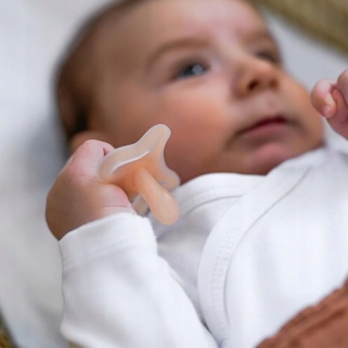 Smoczek fizjologiczny silikonowy ZERO ZERO 0-6M Suavinex