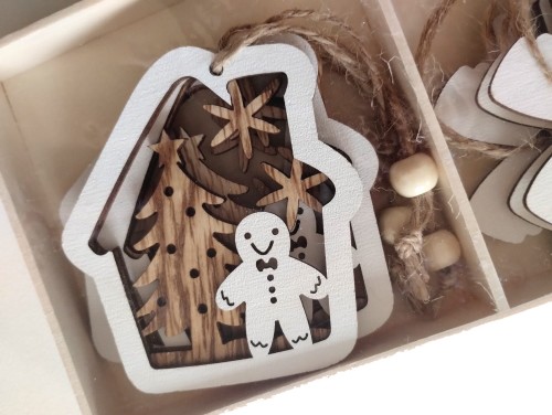 Ozdoby na choinkę bombki zawieszki drewniane choinkowe 9 szt.