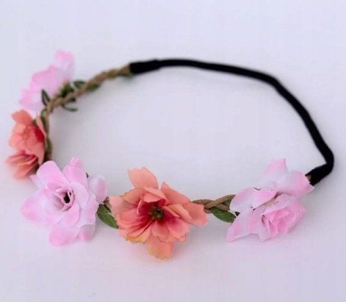 Wianek opaska do włosów z kwiatami na gumce dla dziewczynki