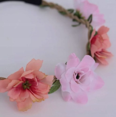 Wianek opaska do włosów z kwiatami na gumce dla dziewczynki