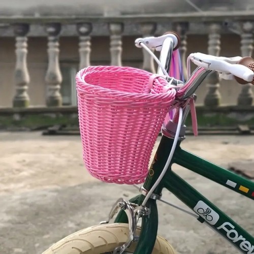 Koszyk rowerowy przedni na kierownicę pleciony rattanowy