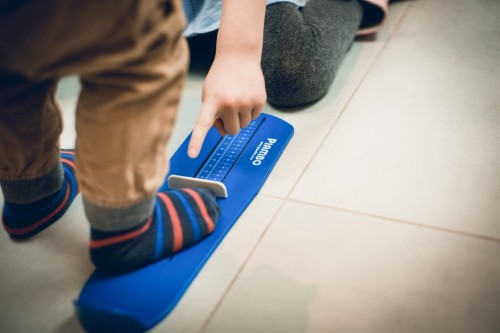 Miarka do pomiaru długości stóp i rozmiaru obuwia