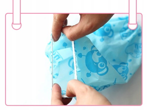 Fartuszek fartuch dziecięcy dla przedszkolaka z rękawkami ochronny