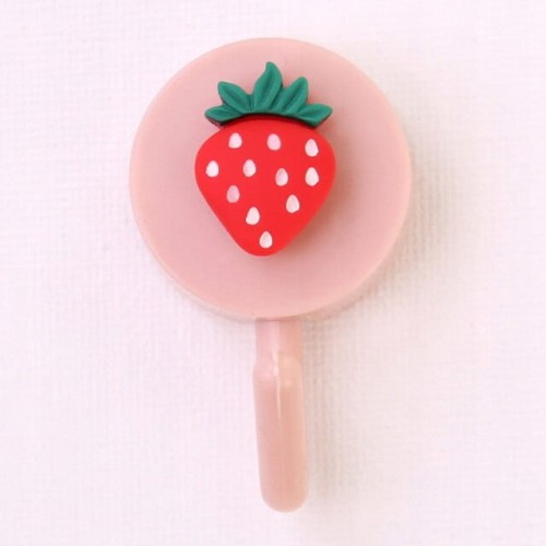 Wieszak wieszaczek haczyk plastikowy dla dzieci na ręcznik truskawka